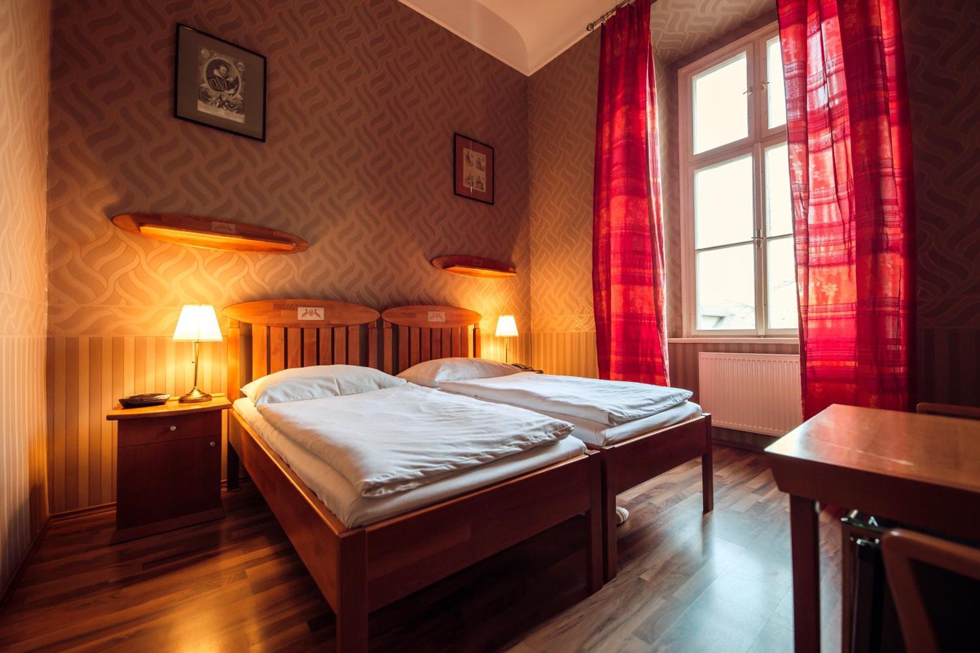 Hotel Kastiel Mojmirovce Exterior photo